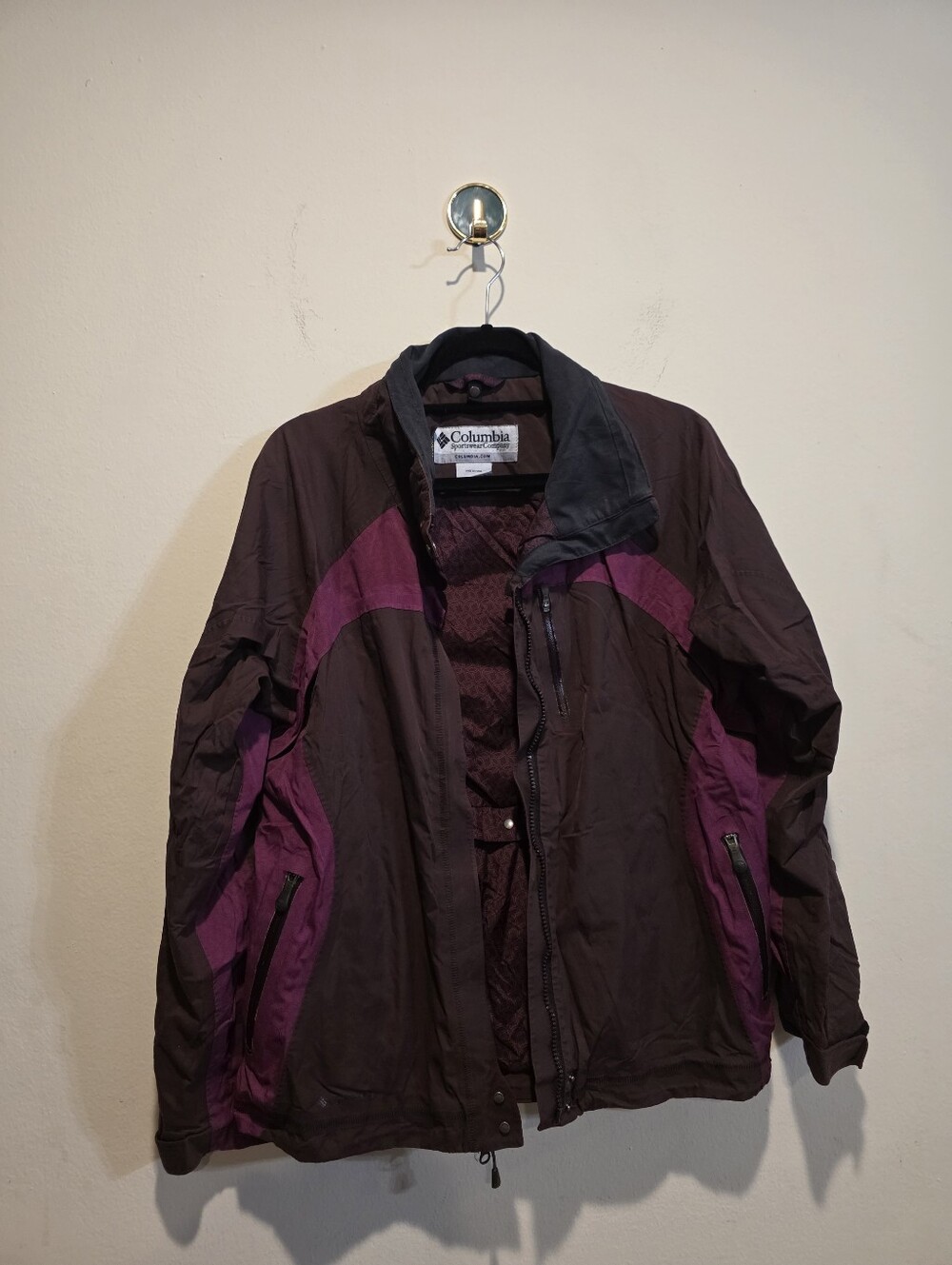 Columbia Women's Ski Jacket in Plum and Dark Brown